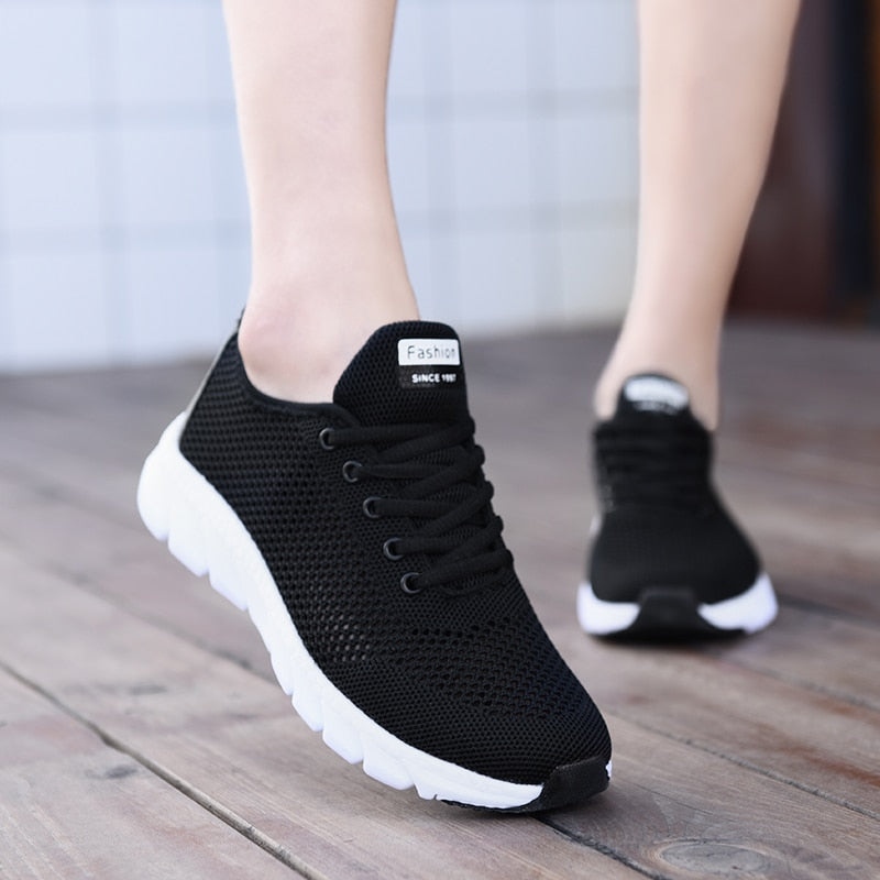 2022 Mesh Women Sneakers Breathable Women Flat Shoes Lightweight Casual Shoes Ladies Lace-up Deportivas Mujer Chaussures Femme