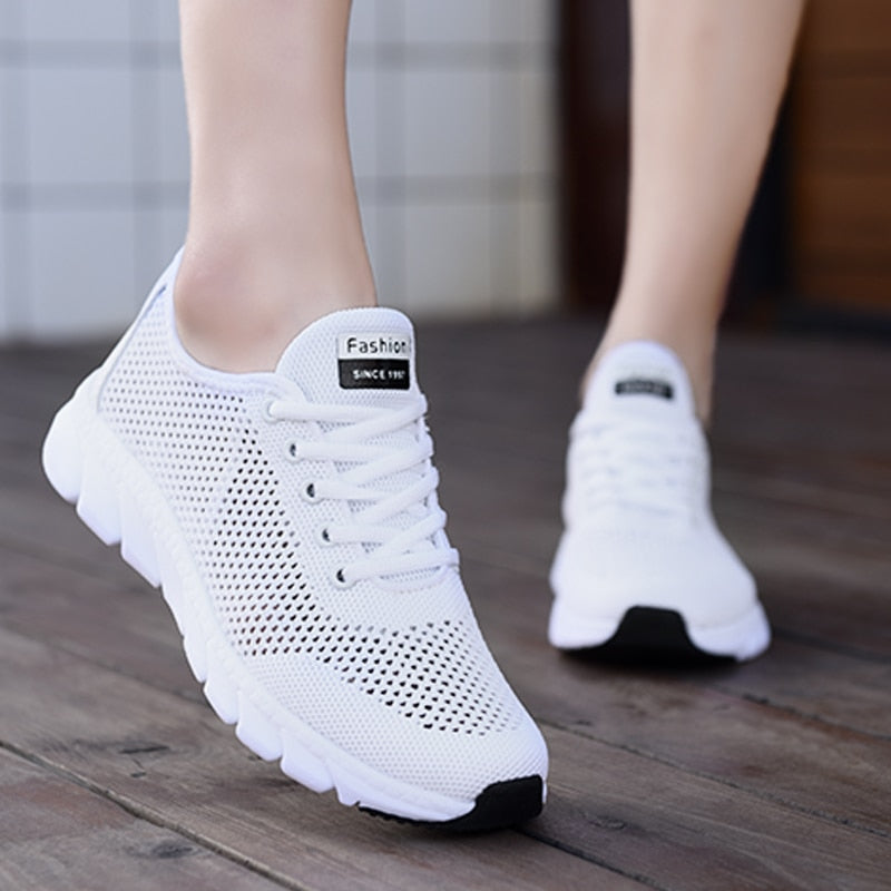 2022 Mesh Women Sneakers Breathable Women Flat Shoes Lightweight Casual Shoes Ladies Lace-up Deportivas Mujer Chaussures Femme