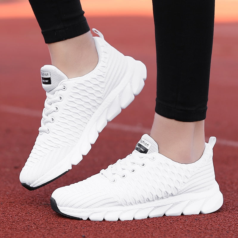 2022 Mesh Women Sneakers Breathable Women Flat Shoes Lightweight Casual Shoes Ladies Lace-up Deportivas Mujer Chaussures Femme