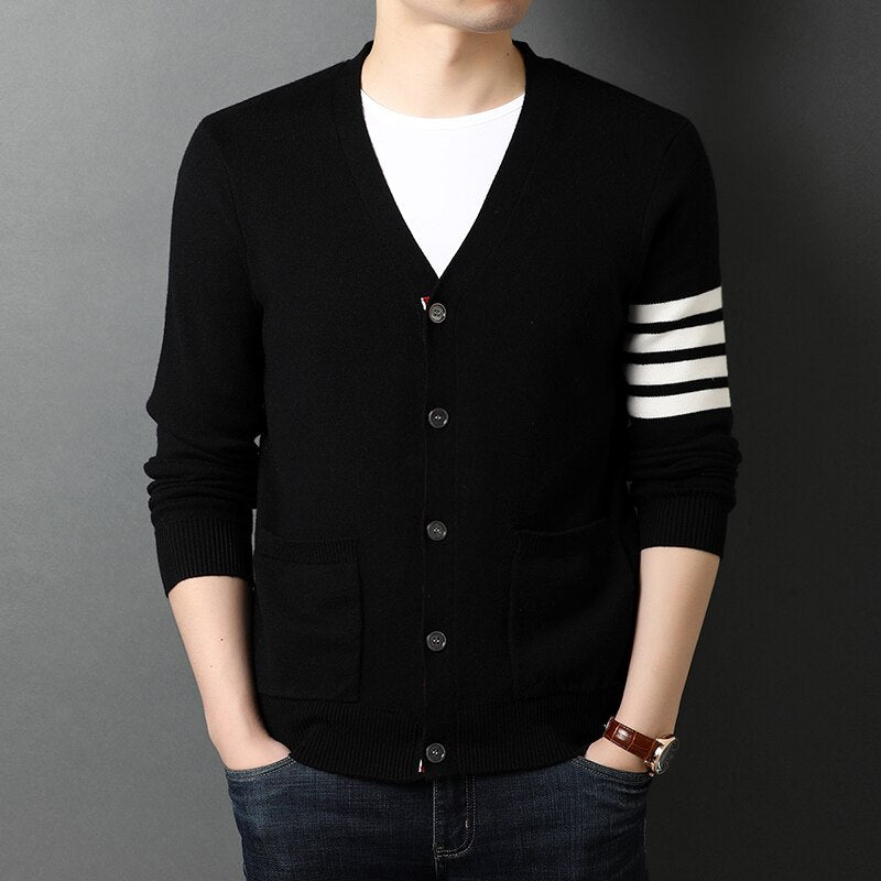 Top Grade New Autum Winter Brand Fashion Knitted Men Cardigan Sweater Black Korean Casual Coats Jacket Mens Clothing S-3XL