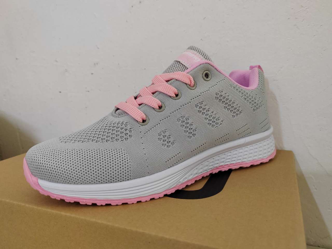 2022 Mesh Women Sneakers Breathable Women Flat Shoes Lightweight Casual Shoes Ladies Lace-up Deportivas Mujer Chaussures Femme