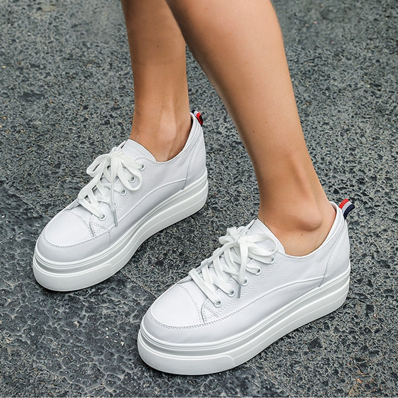Yiluan Genuine Leather Women's White Shoes Platform Sneakers 2019 Spring autumn Fashion Women Black Increase Casual Shoes Woman